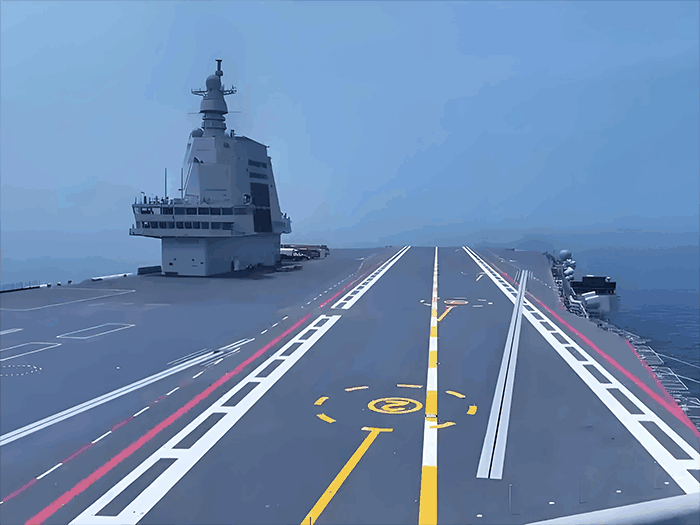 航空母舰